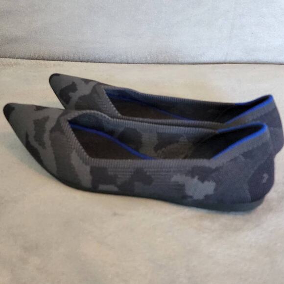 Rothy's Gray Camo Point Flats Size 7.5 - Picture 8 of 11